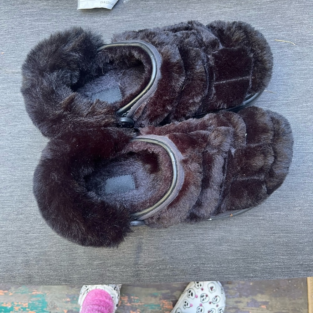 Crocs Faux Fur in Black wedges